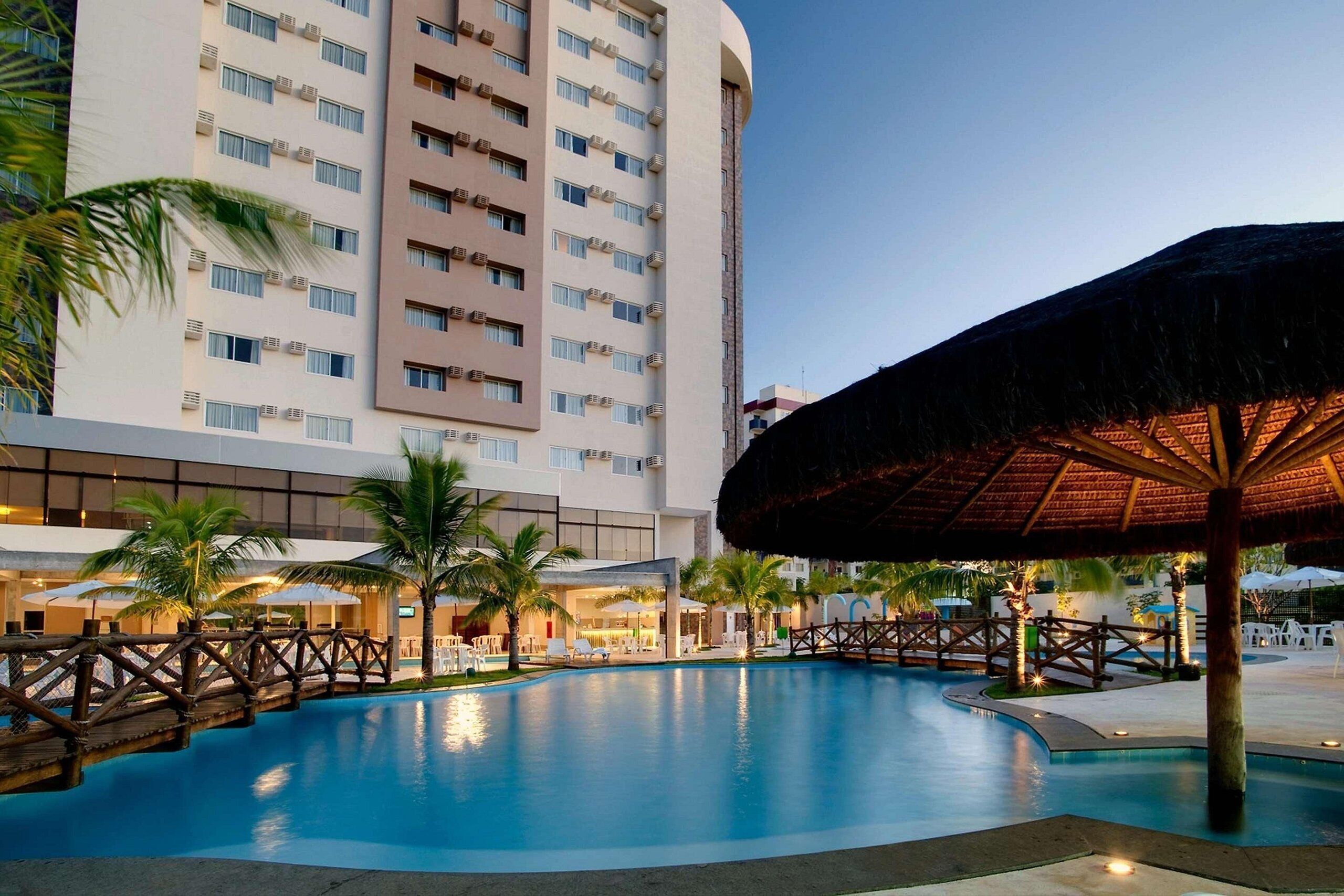 4 piscinas al aire libre, sillones reclinables de piscina