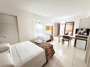 APTO 605 | 1 quarto, frigobar, cofres nos quartos, escrivaninha