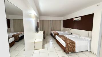 APTO 635 | 1 quarto, frigobar, cofres nos quartos, escrivaninha