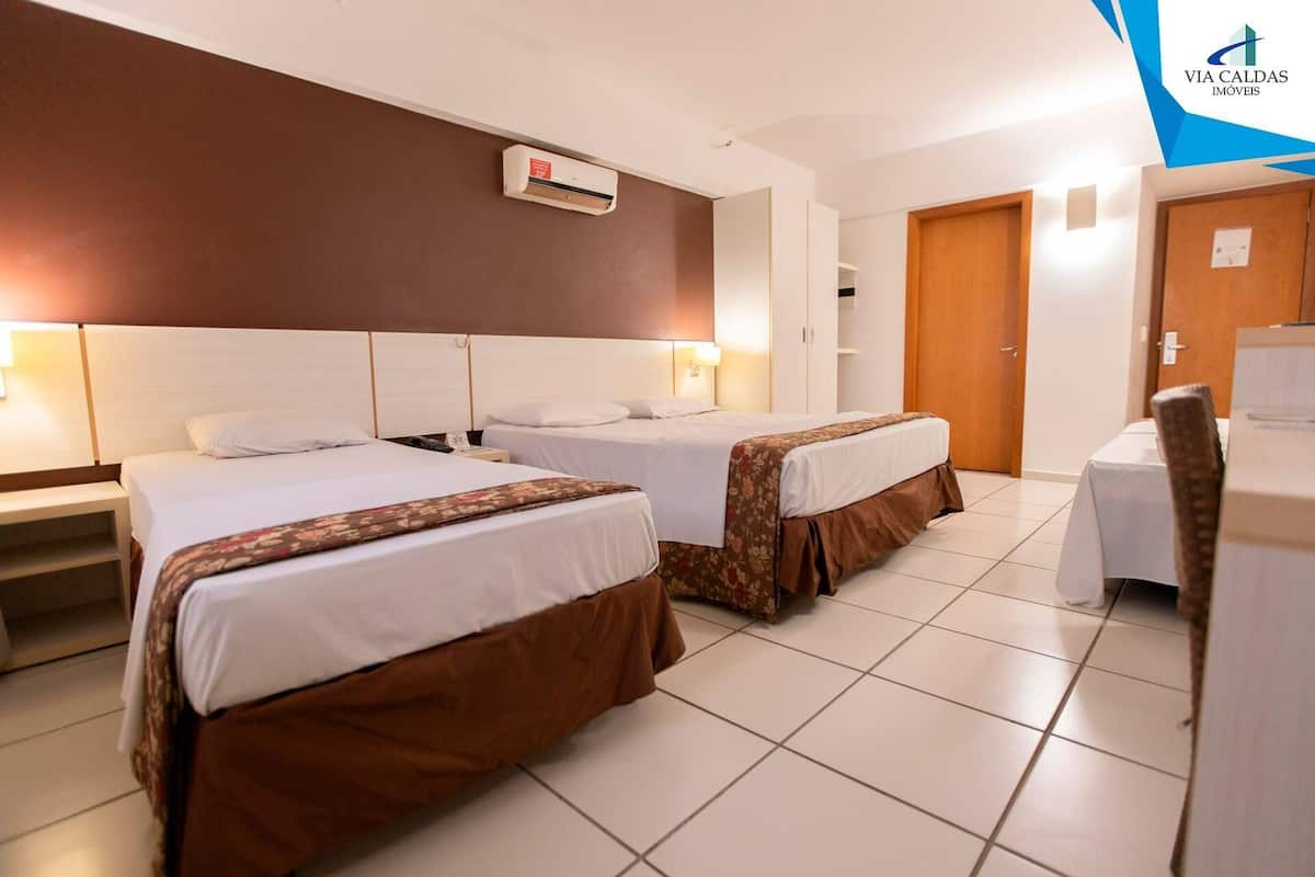 APTO 635 | 1 bedroom, minibar, in-room safe, desk