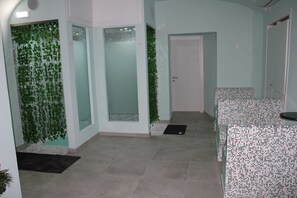 Pemandian Turki/hammam dan refleksiologi