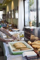 Se ofrece un desayuno bufé (5.00 EUR por persona)