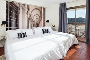 1 bedroom, blackout curtains, free WiFi - Bungalows Balcón de Competa (Competa)