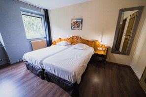 Wi-fi percuma, cadar katil, akses kerusi roda 