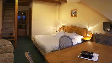 Free WiFi, bed sheets, wheelchair access