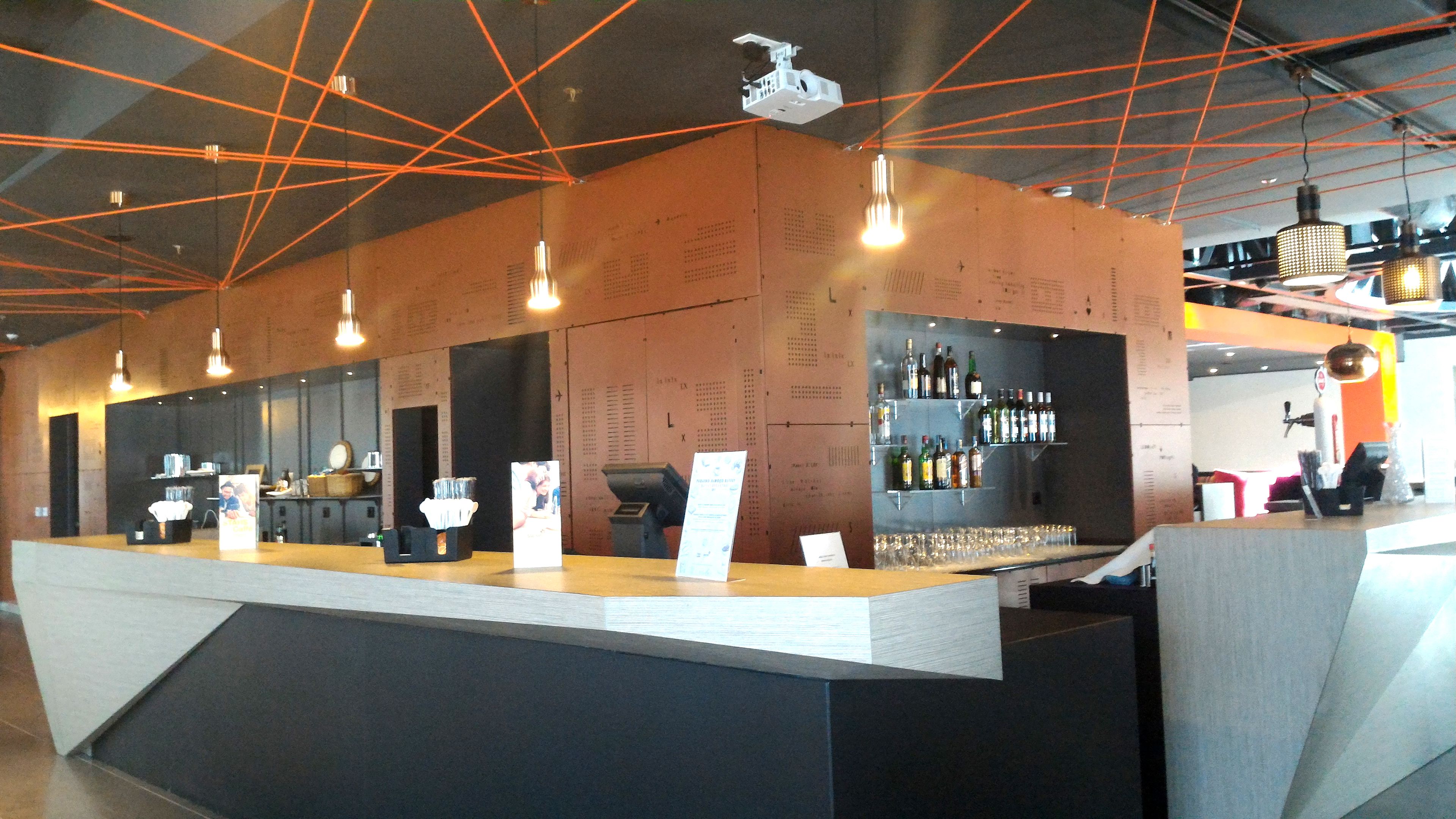 breakfast, lunch and dinner served