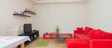 아파트, 침실 1개 | 거실 | 평면 TV