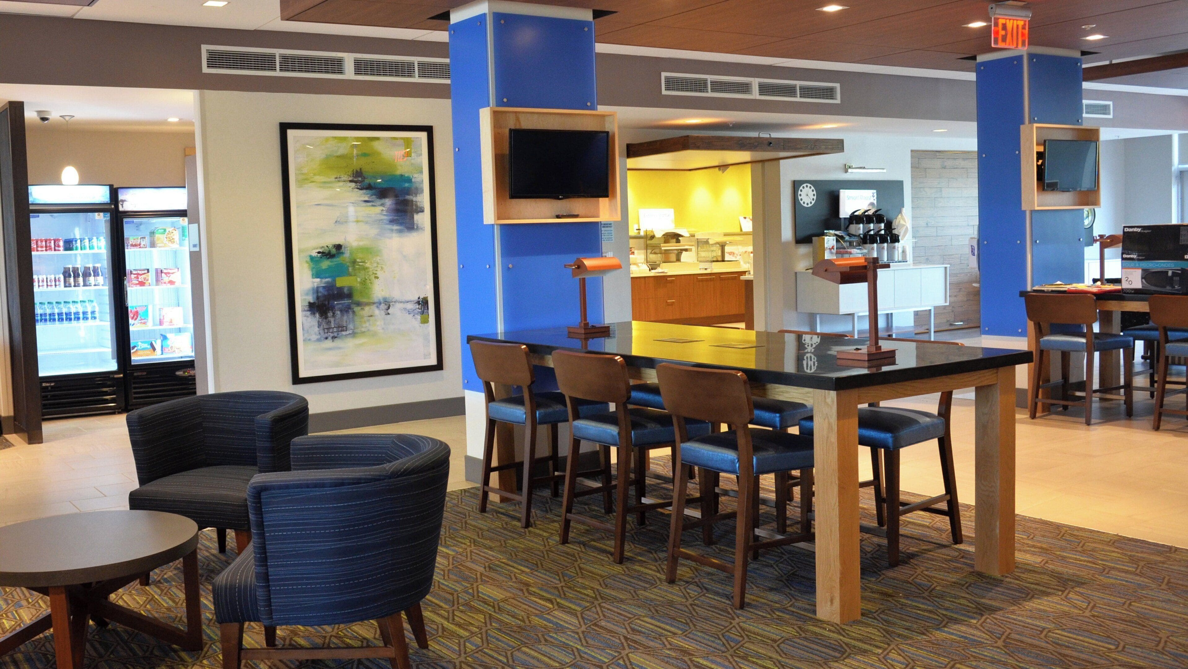 Photo - Holiday Inn Express & Suites  Jacksonville W  I295 And I10