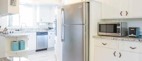 Rumah, Beberapa Tempat Tidur (Chi Chi House) | Dapur pribadi | Lemari es, microwave, oven, dan kompor