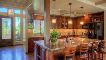 Apartment, 4 Bedrooms | Private kitchen | Fridge, microwave, coffee/tea maker