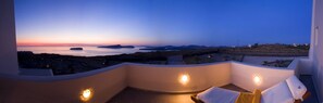 Vila, 5 quartos, piscina particular | Terraço/pátio