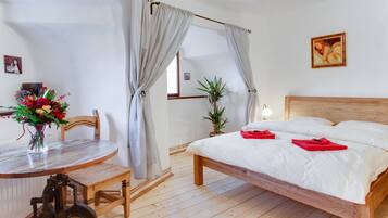 Comfort Suite | Minibar, desk, soundproofing, free WiFi