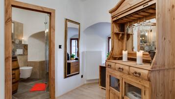 Double Room | Minibar, desk, soundproofing, free WiFi