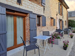 Terrace/patio - Chambres D'hôtes Le Clos Poli (Montigny-les-Monts)