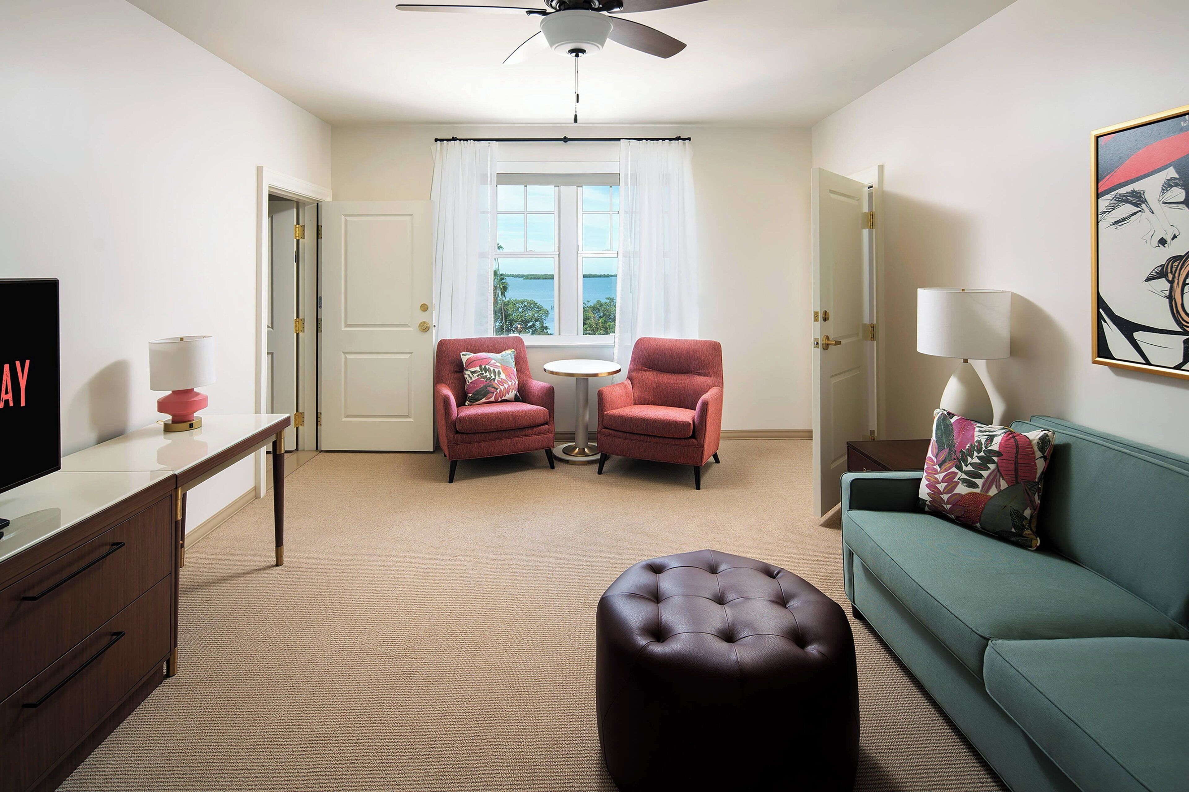 smart tv, netflix, pay films