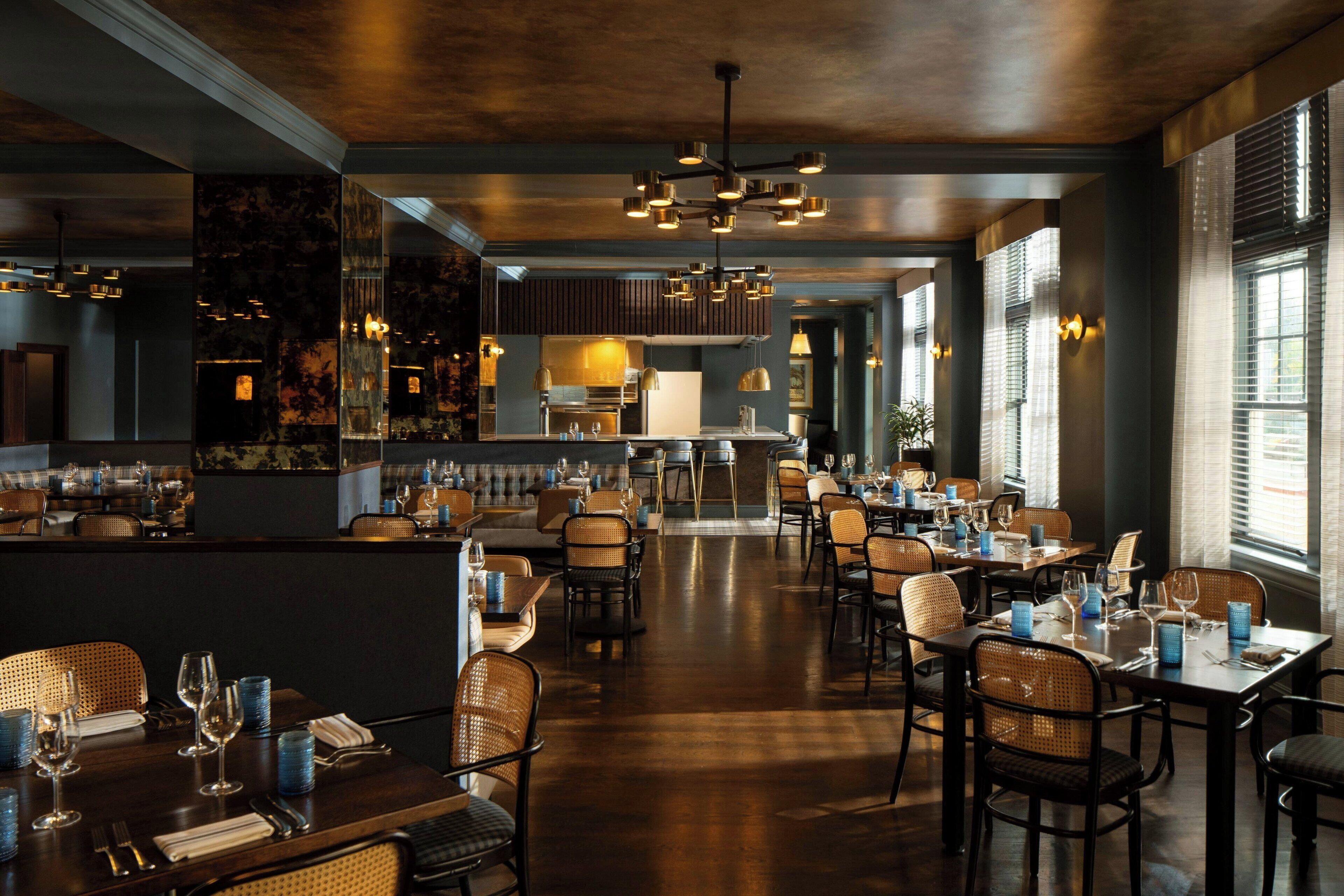 breakfast, lunch and dinner served