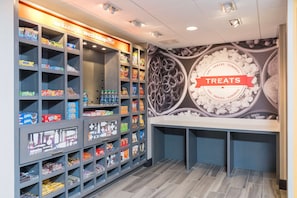 Snack bar