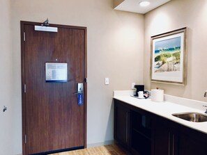 Premium bedding, in-room safe, desk, laptop workspace