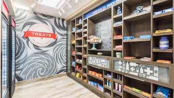 Snack bar