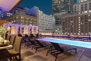 Outdoor pool, pool loungers - NOPSI Hotel, New Orleans (New Orleans)