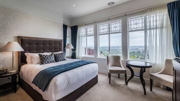 Deluxe - King | 1 bedroom, premium bedding, down comforters, pillowtop beds