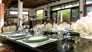 Dining - Bay House (Puerto Ayora)