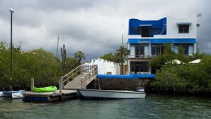 Dock - Bay House (Puerto Ayora)