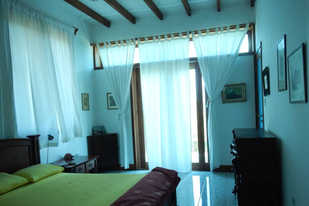 Double Room, Balcony, Ocean View | Pillowtop beds, in-room safe, desk, WiFi (free)