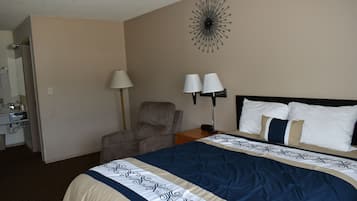 Standard Room, 1 King Bed