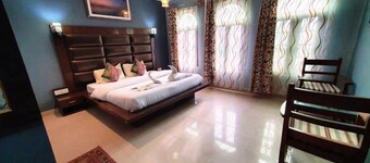 TIH Hotel Ash Vale