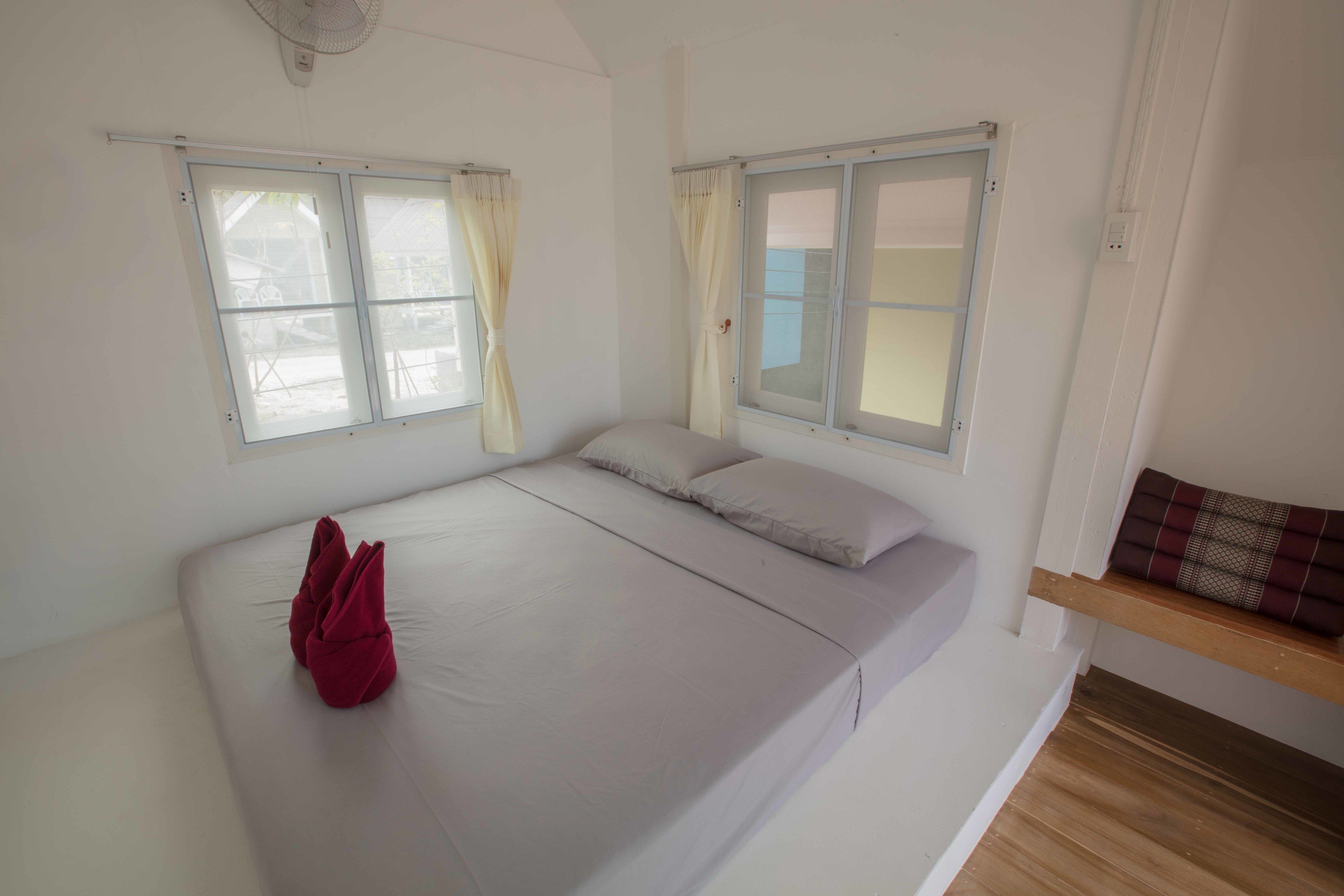 standard bungalow with fan | free wifi