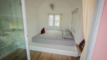 Standard Bungalow With Fan | Wi-Fi gratis