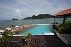 Terrace/patio - Gem Island Resort & Spa (Gemia Island)