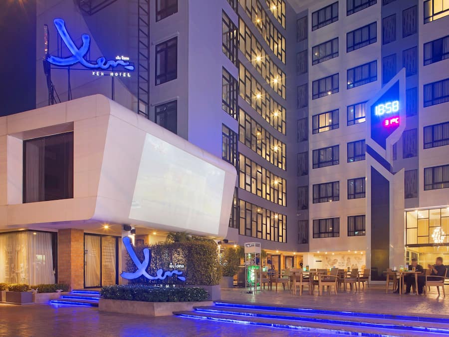 Front of property – evening/night