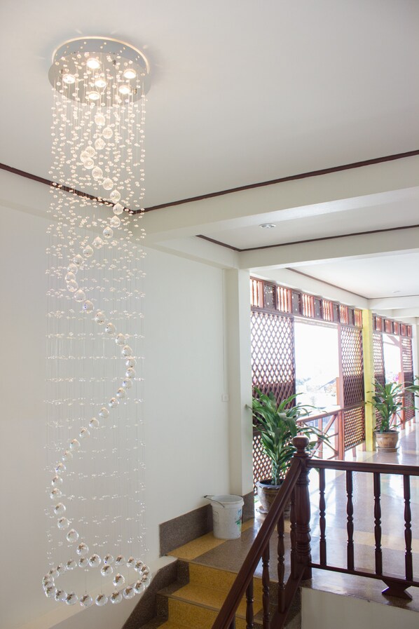 Staircase - Baan Rabiang Mai Maesot Hotel (Mae Sot)