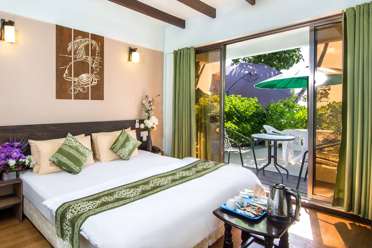Sea View Room | Minibar, in-room safe, soundproofing, cribs (surcharge)