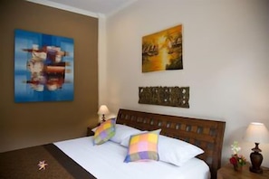 Blackout drapes, WiFi (free) - Warji House 1 (Ubud)