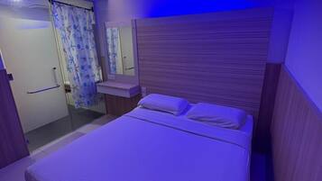 Superior kamer | Een bureau, een strijkplank/strijkijzer, gratis wifi