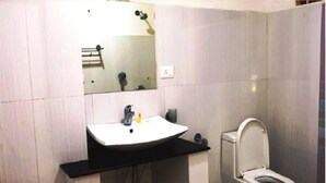Chambre Double Confort | Salle de bain