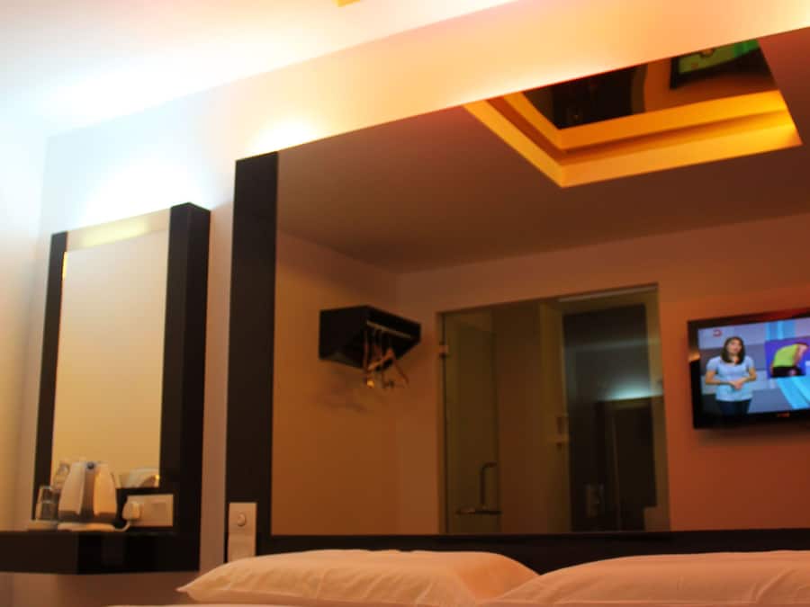 Wi-Fi de cortesia, roupa de cama