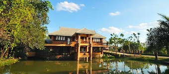 The Grand Jamjuree Resort Lamphun