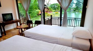 Desk, blackout curtains, free WiFi - The Grand Jamjuree Resort Lamphun (Lamphun)