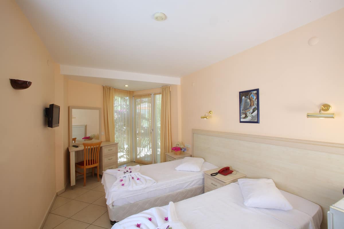1 bedroom, premium bedding, desk, iron/ironing board