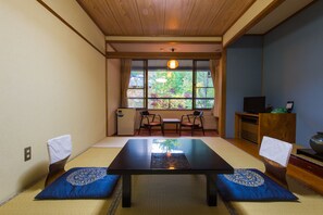 Basic Room | Desk, free WiFi - Hirayu Prince Hotel (Takayama)