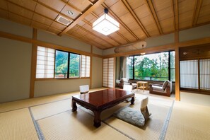 Family Quadruple Room, 4 Bedrooms | Desk, free WiFi - Hirayu Prince Hotel (Takayama)