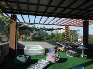 Sundeck