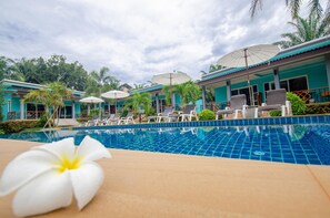 In-room dining - Tum Mai Kaew Resort (Ko Lanta)