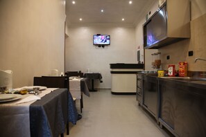 Free daily continental breakfast - B&B Federica's House in Rome (Rome)