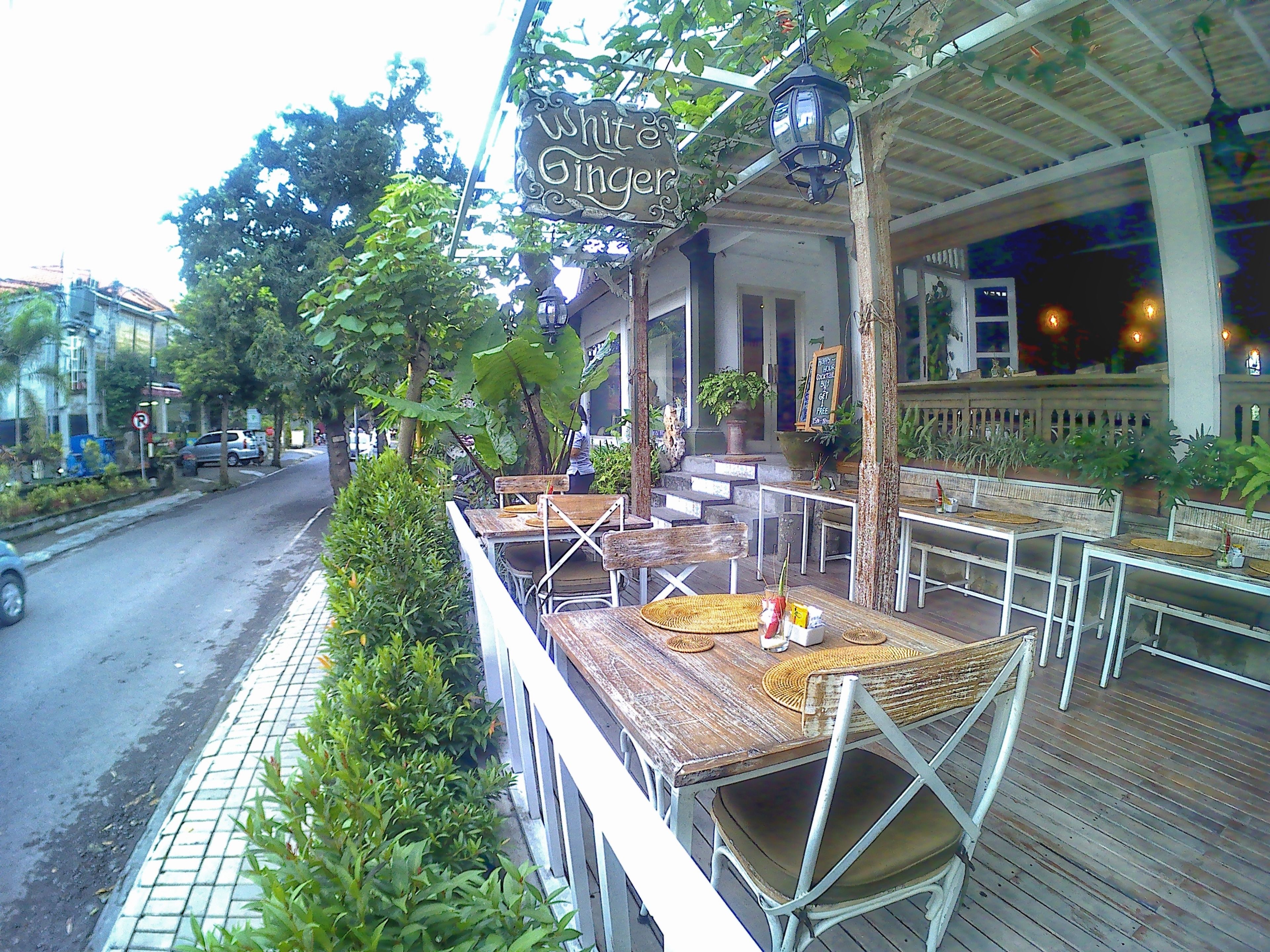 daily cooked-to-order breakfast (idr 100000 per person)