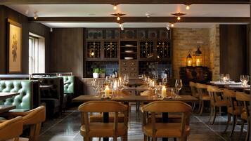 Breakfast, lunch, dinner served; Japanese cuisine